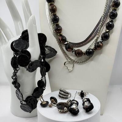 LOT 153J: Jewelry Collection: Sterling Screwback Earrings, Sarah Coventry Ring & More