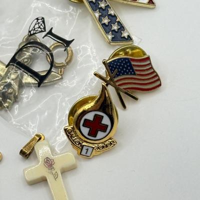 LOT 154J: Misc Pins & Pendants: Ribbons, Flags, Blood Donor