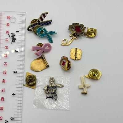 LOT 154J: Misc Pins & Pendants: Ribbons, Flags, Blood Donor