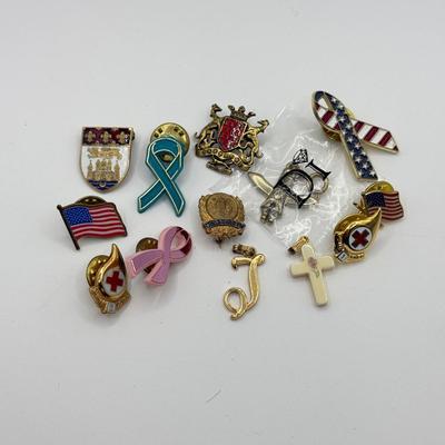 LOT 154J: Misc Pins & Pendants: Ribbons, Flags, Blood Donor