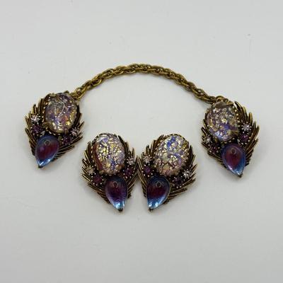 LOT 156J: Vintage Florenza Set: Sweater Clip & Clip on Earrings