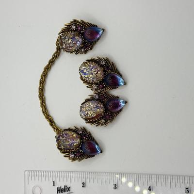 LOT 156J: Vintage Florenza Set: Sweater Clip & Clip on Earrings