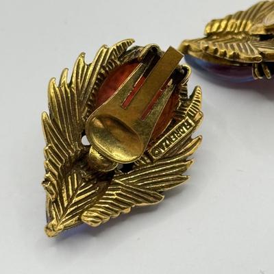 LOT 156J: Vintage Florenza Set: Sweater Clip & Clip on Earrings