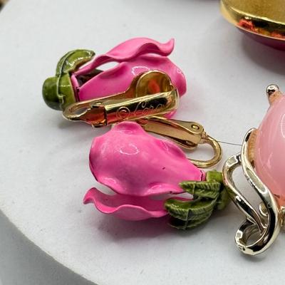 LOT 158J: Pink & Gold Tone Necklaces, Rings & Earrings