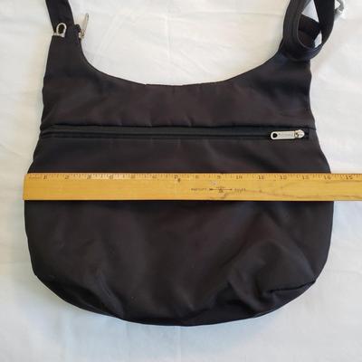 LOT 163Z: Collection of Travel Bags by Travelon, Kenneth Cole, Liz Claiborne & More