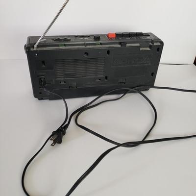 LOT 164Z: Vintage Radios, Sony Walkman, World Reciever Radio & Thermometer