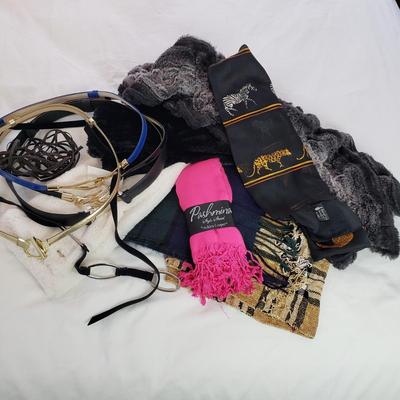 LOT 165Y: Collection of Ladies Scarves & Belts