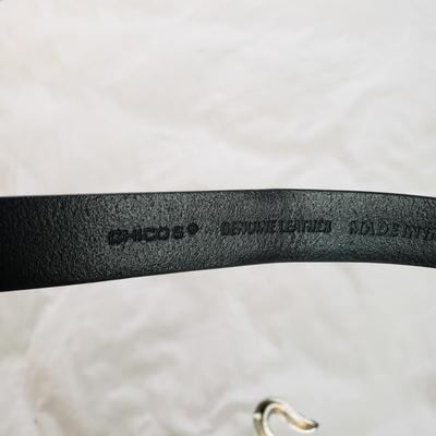 LOT 165Y: Collection of Ladies Scarves & Belts