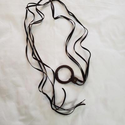 LOT 165Y: Collection of Ladies Scarves & Belts