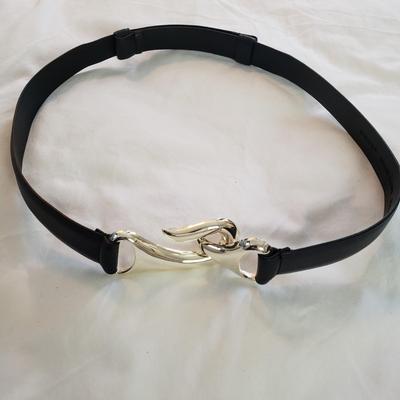 LOT 165Y: Collection of Ladies Scarves & Belts