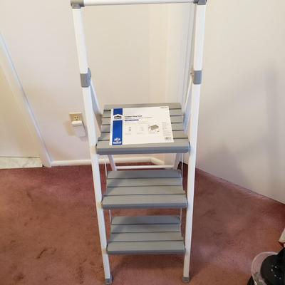 LOT 175X: Step Stools, Folding Seat, Rayovac Lantern & Swivel Mop