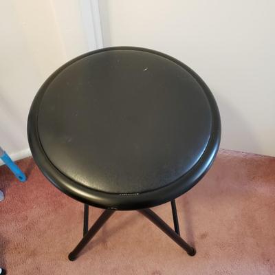 LOT 175X: Step Stools, Folding Seat, Rayovac Lantern & Swivel Mop