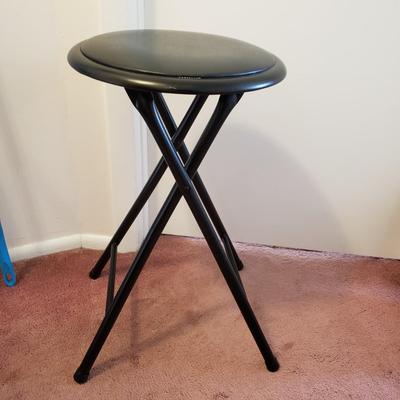 LOT 175X: Step Stools, Folding Seat, Rayovac Lantern & Swivel Mop