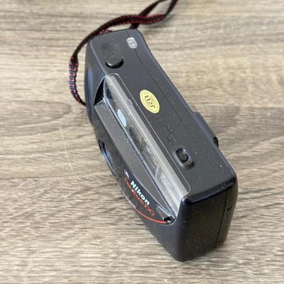 LOT 182K: Olympus 10x25 RCII Binoculars & 35mm Film Cameras: Quickshot & Nikon OneTouch 100