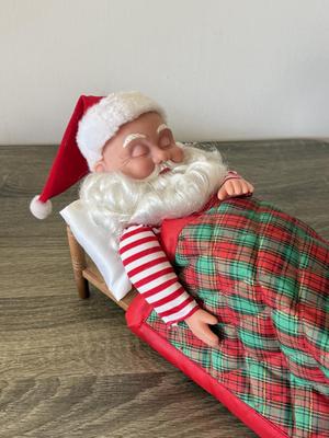 LOT 186L: Vintage 1960s Pale Santa & Sleeping Animated Musical Santa