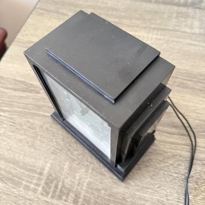 LOT 189K: Vintage Art Deco Hammond Gregory Sky Scraper Electric Desk Calendar Clock