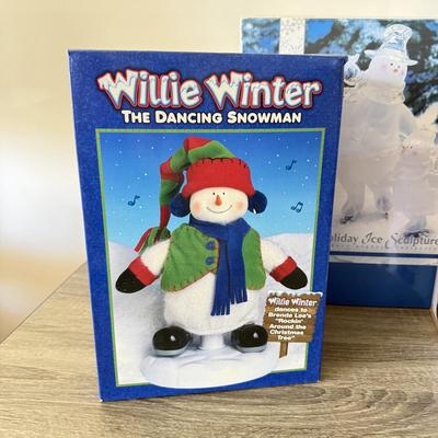 LOT 192L: Boxed Christmas Decor: Vintage Bubble Santa, Willie Winter & Glass Snowmen