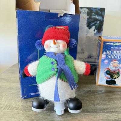 LOT 192L: Boxed Christmas Decor: Vintage Bubble Santa, Willie Winter & Glass Snowmen