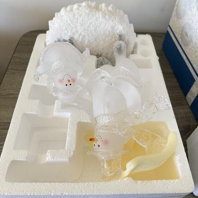 LOT 192L: Boxed Christmas Decor: Vintage Bubble Santa, Willie Winter & Glass Snowmen