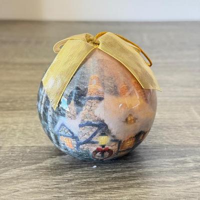 LOT 194L: Thomas Kinkade Collection: Christmas Ornaments, Snowman Light up Figure & Books