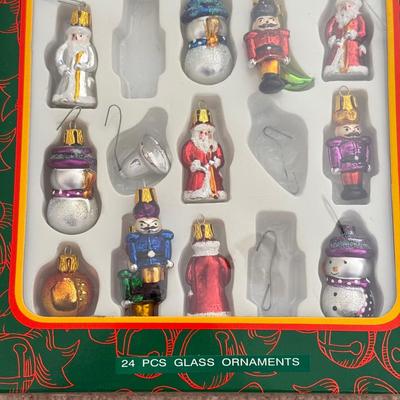 LOT 195L: Vintage & Modern Christmas Ornaments in Boxes