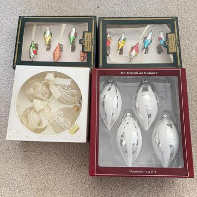 LOT 195L: Vintage & Modern Christmas Ornaments in Boxes