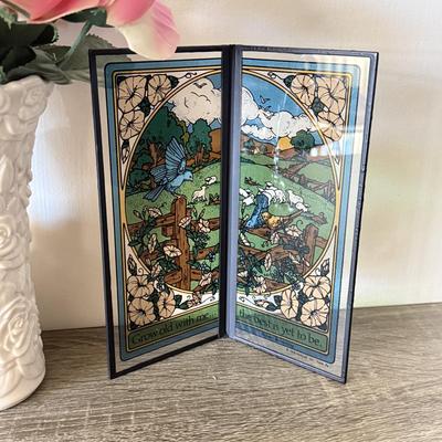 LOT 196H: Lenox Rose Vase, 1978 Yorkraft Robert Browning Quote Stained Glass, Musical Glass Hummingbird & More