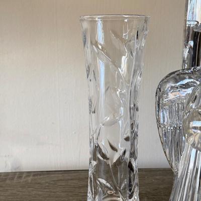 LOT 197H: Seiko Crystal Anniversary Clock, Angel Glass Figures, Crystal Vase & Frosted Glass Cherub