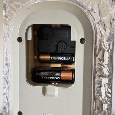 LOT 197H: Seiko Crystal Anniversary Clock, Angel Glass Figures, Crystal Vase & Frosted Glass Cherub