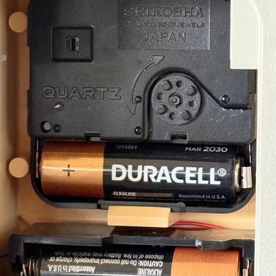 LOT 197H: Seiko Crystal Anniversary Clock, Angel Glass Figures, Crystal Vase & Frosted Glass Cherub