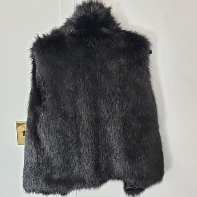 LOT 204Y: Faux Fur Jacket & Vest Size L