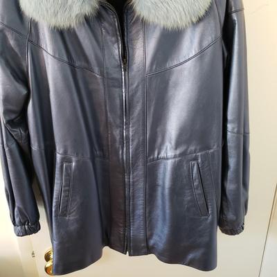 LOT 206Y: Blue Leather Fur Collar Jacket