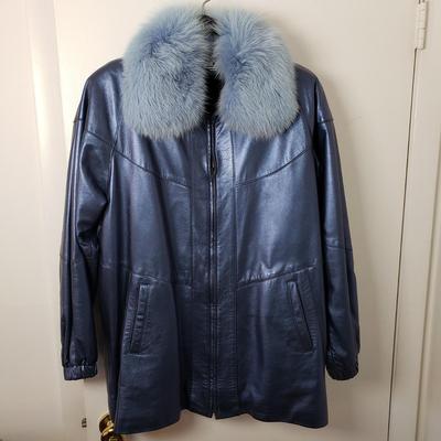 LOT 206Y: Blue Leather Fur Collar Jacket