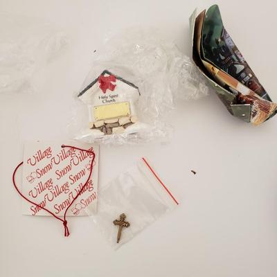 LOT 209F: Large Stained Glass Lighted Santa & Dept 56 Holy Spirit Church