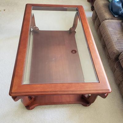 LOT 210L: Glass Top Coffe Table