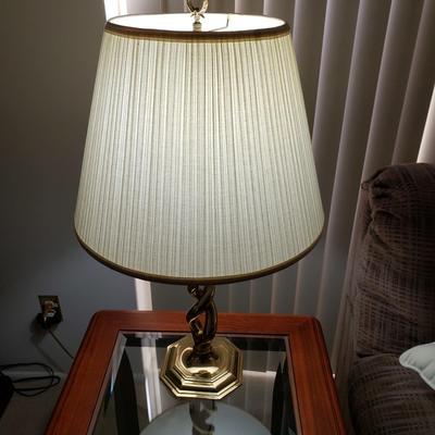 LOT 211L: Pair of Matching End Tables & Brass Lamps