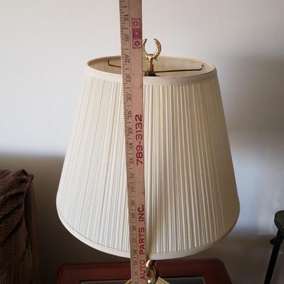 LOT 211L: Pair of Matching End Tables & Brass Lamps