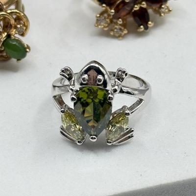 LOT 213J: Earth Tone Bead and Wire Chico's Necklace, Casual Corner Necklace, Frog Ring & More