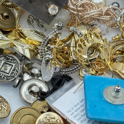 LOT 217J: Misc Craft / Repair Jewelry Lot