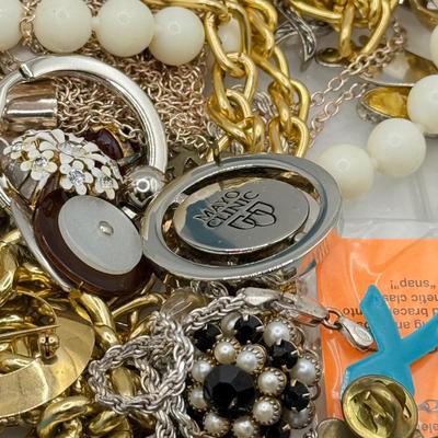 LOT 217J: Misc Craft / Repair Jewelry Lot