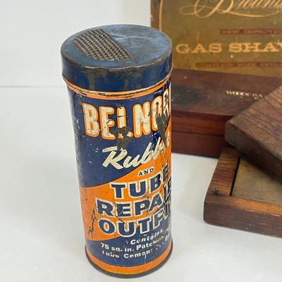 LOT 42: Collection of Vintage Curiosities