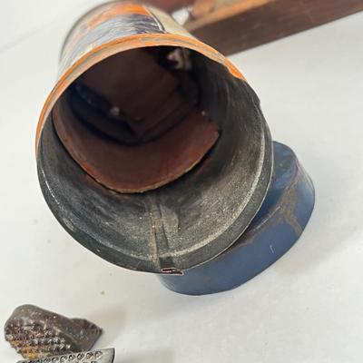 LOT 42: Collection of Vintage Curiosities