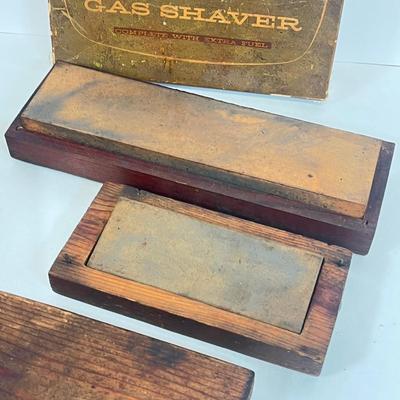 LOT 42: Collection of Vintage Curiosities