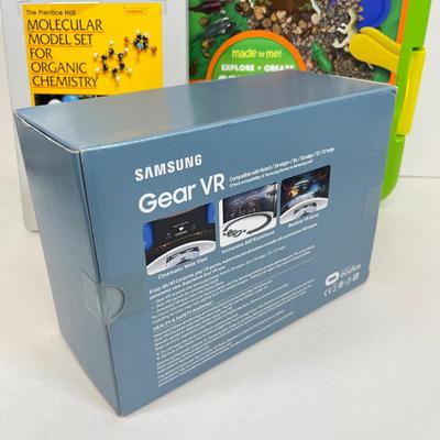 LOT 52: Educational Toys and Games