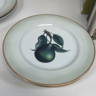 LOT 54: Johnson Bros. and William Sonoma Plates
