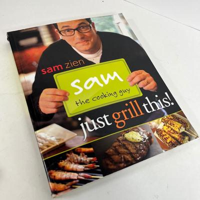 LOT 72: Kitchen Collection - Gadgets and Cookbooks