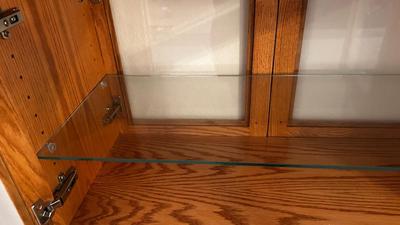 LOVELY 3 PIECE OAK DISPLAY AND STORAGE CABINET THAT OPENS FROM FRONT AND BACK WITH GLASS SHELVES