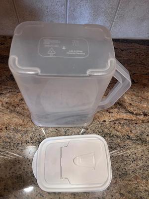 TUPPERWARE TRAVELING CAKE TOTE, SERIAL CONTAINER WITH HANDLE, AND A NICE SIZED RUBBRRMAID CONTAINER
