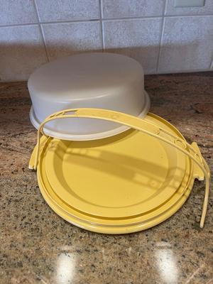 TUPPERWARE TRAVELING CAKE TOTE, SERIAL CONTAINER WITH HANDLE, AND A NICE SIZED RUBBRRMAID CONTAINER