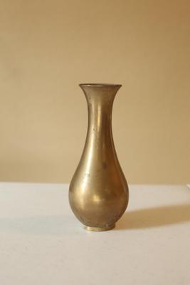 Sale Photo Thumbnail #35: Vintage brass bud vase